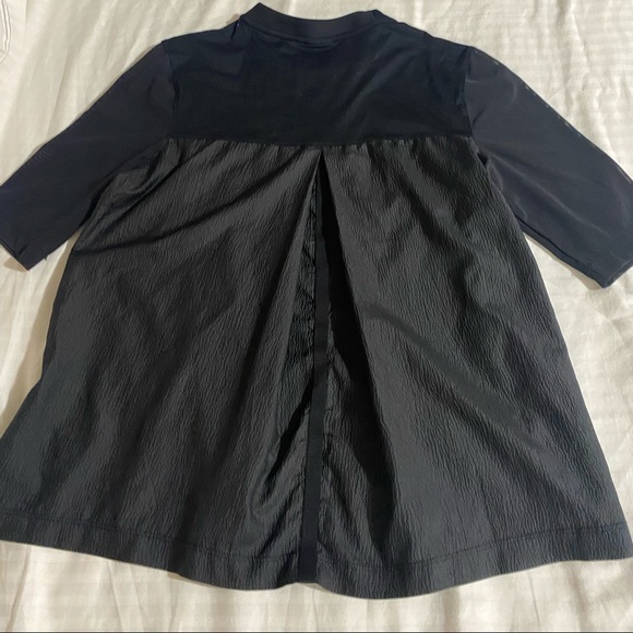 NWOT Unique Nike top - Picture 6 of 9